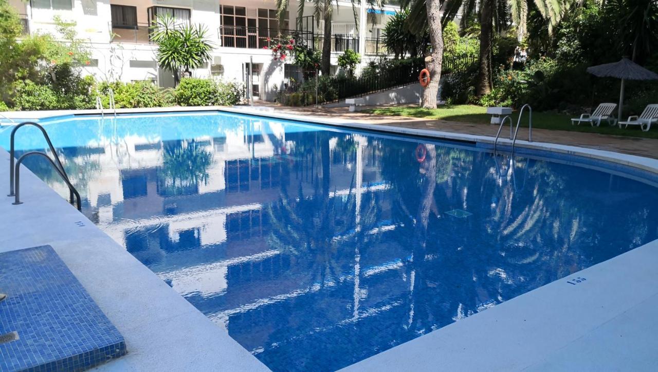 Skol 320C By Completely Marbella Exterior photo