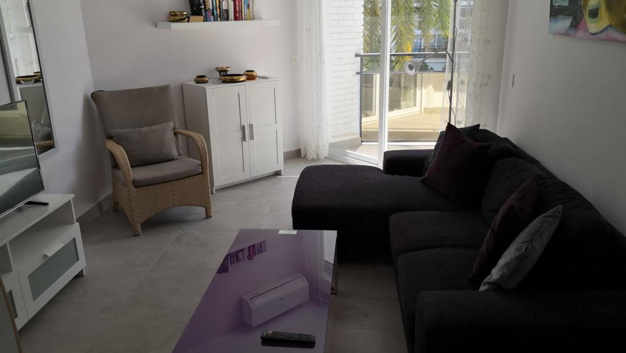 Skol 320C By Completely Marbella Exterior photo