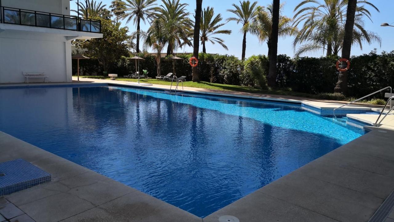 Skol 320C By Completely Marbella Exterior photo